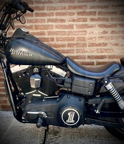 Harley Davidson Dyna Street Bob