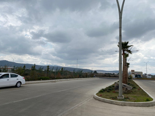 Terreno Comercial Sobre Blvd.principal De Walmart, Pachuca Hidalgo