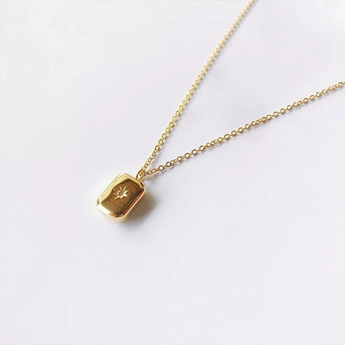 Cyber Off! Collar Rectangular Con Diamante Oro 18k - 1003o