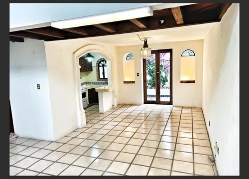 Casa En San Miguel De Allende De 3 Habitaciones En Venta: Los Frailes