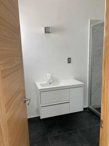 Imagen 10 de 14 de Casa A Estrenar De Lujo/ 4 Recamaras/jardín/4 Autos.