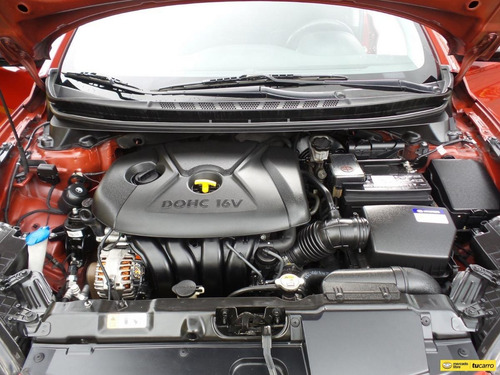 Imagen 11 de 15 de Hyundai Elantra Gls I35