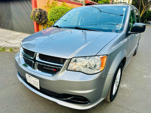 Dodge Grand Caravan 3.7 Sxt At