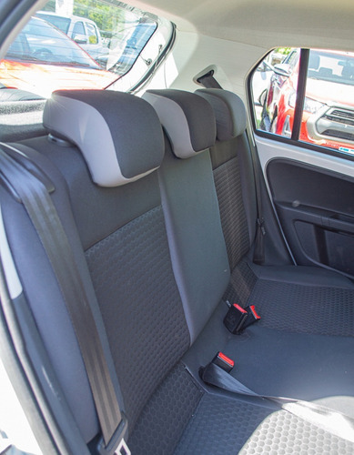 Imagen 14 de 19 de Volkswagen Cross Up 1.0