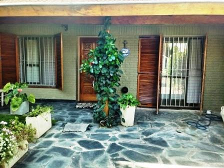 Imagen 2 de 30 de Venta De Linda Casa En Castelar Norte!