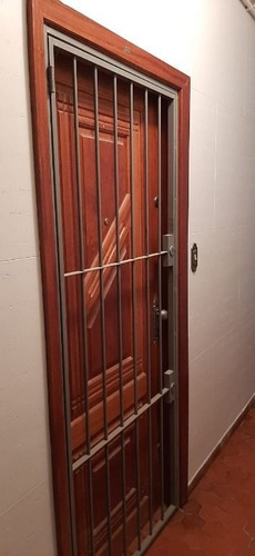 Imagem 6 de 11 de Apartamento Com 1 Dormitório Para Alugar, 45 M² Por R$ 700/mês - Cidade Baixa - Porto Alegre/rs - Ap0666