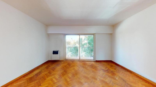 Departamento Venta 2 Dormitorios, 2 Baños Y Cochera Cubierta-93 Mts 2 Al Frente- La Plata