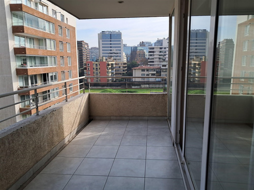 Departamento En Arriendo De 2 Dorm. En Providencia