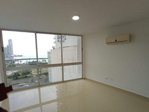 Imagen 11 de 14 de Se Vende Apartamento En Bella Vista.