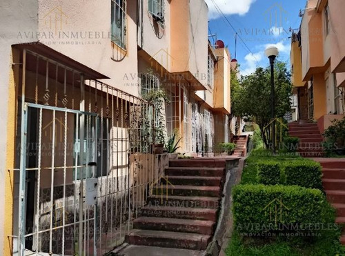 Casa Remodelada En Colinas Ecatepec, Ecatepec De Morelos. Eck062.