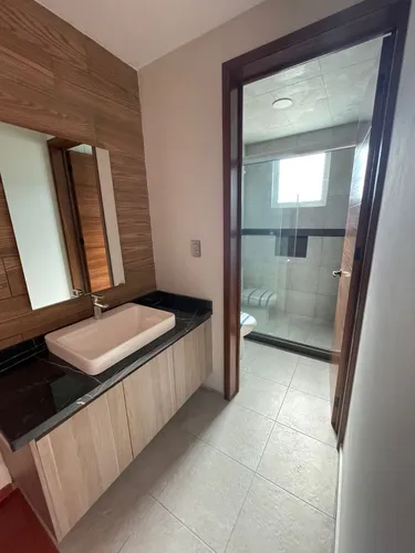 Casa En Venta En Gran Quinta Por La Uvm