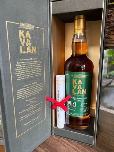 KAVALAN SOLIST BOURBON CASK ひっぱ 1000ml 57.8% KAVALAN SOLIST BOURBON CASK ひっぱ 1000ml 57.8%
