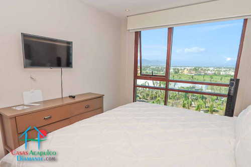 Cad La Isla Emerald B8. Terraza Con Vista A Los Jardines Y Albercas