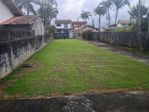 Imagem 9 de 10 de Casa Em Itanhaém Lado Praia Uma Quadra Do Mar 10 Vagas.