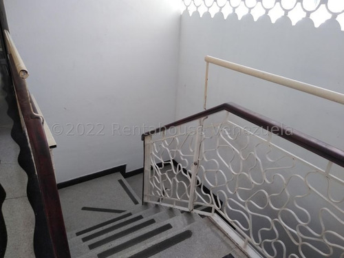 Imagen 9 de 15 de Elys Salamanca Alquila Casa Los Chaguaramos 0412-364-75-15 Código: 22-20393