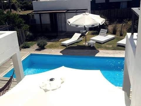 Hermosa Casa De 5 Dormitorios En Montoya