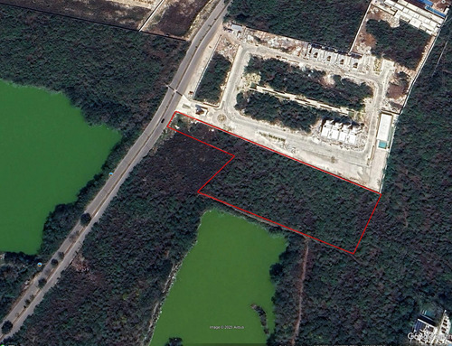 Terreno Con Vistas A 2 Lagos, En La Zona De Mayor Desarrollos De Privadas Residenciales En Mérida