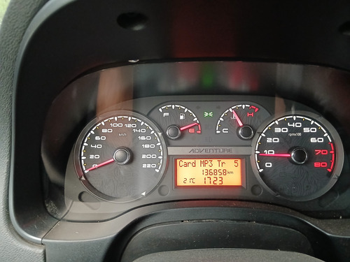 Fiat Strada 1.8 16v Adventure Cab. Dupla Flex 3p