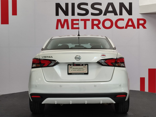 Imagen 4 de 15 de Nissan Versa 2020