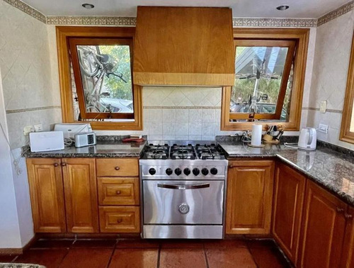 Imagen 11 de 22 de Casa Venta Lomas De La Carolina 4 Dormitorios