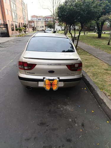 Vehículo En Muy Buenas Condiciones