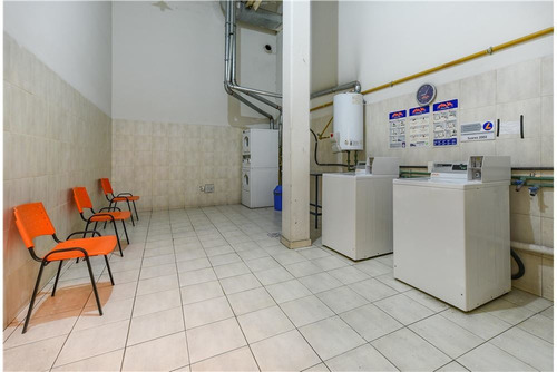 Venta Oficina En Barracas 220 M2+coch