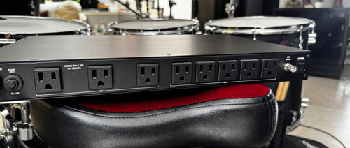 Furman Pl8-c Power Conditioner Negro (Usado)