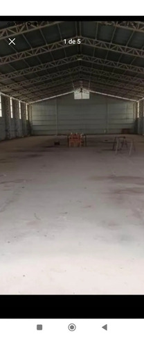 Se Vende Gran Terreno Con Un Gran Galpón