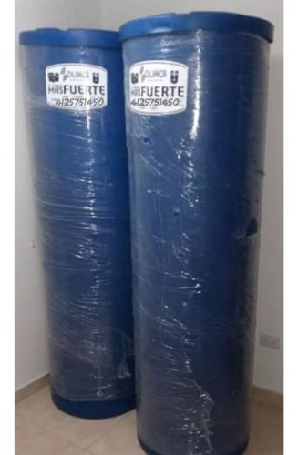 Tanque Cilindrico De Agua 1000 Litros Azul Blanco Negro
