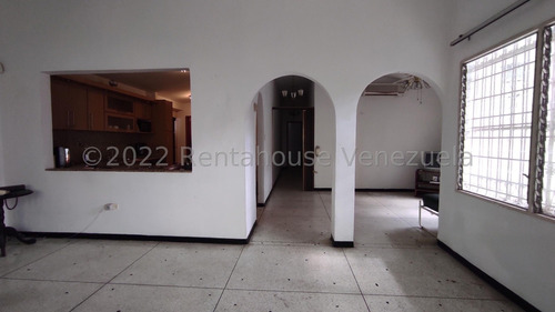 Imagen 7 de 21 de Se Alquila Casa En Urbanización El Centro Para Uso Comercial Kg:22-27511