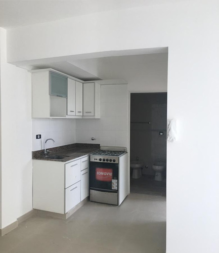 Tacuari Y Belgrano - Piso Alto - Apto Profesional - 100% Luz
