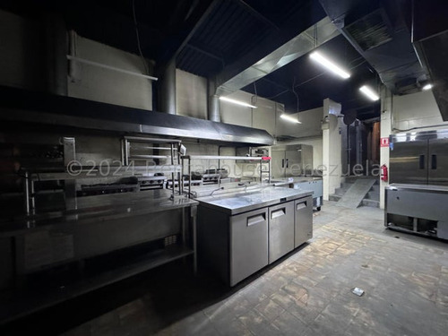 Local Comercial En Alquiler, El Hatillo, Caracas, Mls 24-28402