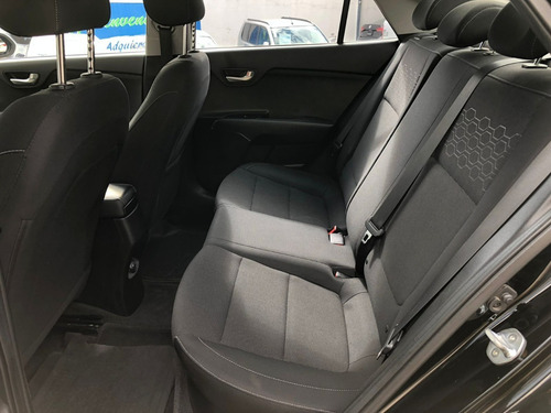 Imagen 10 de 15 de Kia Rio 2018