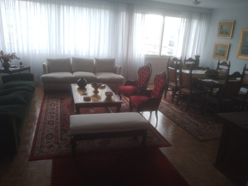 Excepcional Dpto! Piso Alto, Liv.com. Estar, 2-3 Dorms, 2 Baños, Coc. C/com Diario, Serv.completo, Buen Gge. Calefacción. Impecable Estado. Véalo!