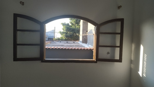 Vende-se Casa Em Suzano Com 4 Casas De 2 Cômodos Investimento Com Renda