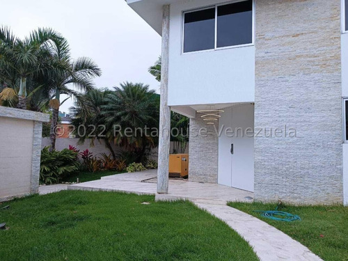 Leida Falcon Rentahouse Vende Imponente Casa En Altos De Guataparo Valencia Carabobo 23-17051 Lf