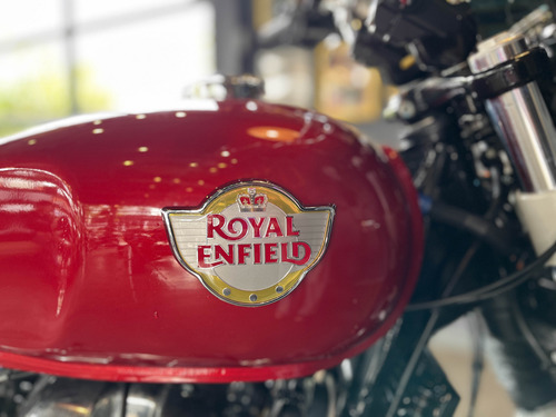 Royal Enfield Interceptor 650 Canyon Red Usada