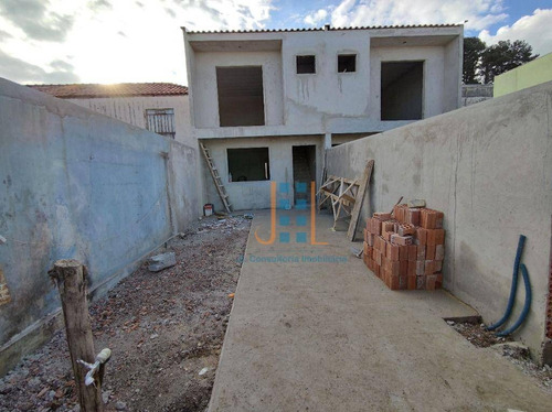 Sobrado Com Três Quartos Ampla Sala E Cozinha Prox. Ao Corpo De Bombeiros Do Sitio Cercado - So1233