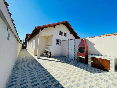 Imagem 5 de 15 de Linda Casa Com Piscina, Churrasqueira E 1 Suíte Em Itanhaém, Litoral Sul De Sp. Aceita Financiamento Bancário.