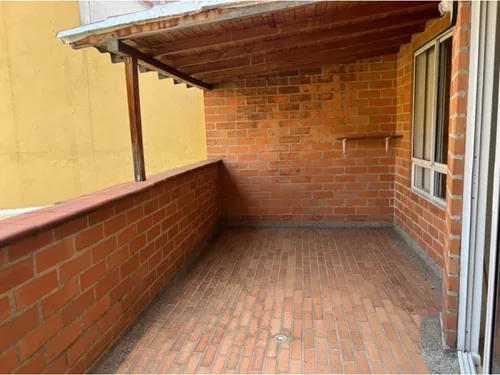 Apartamento En Arriendo En Laureles