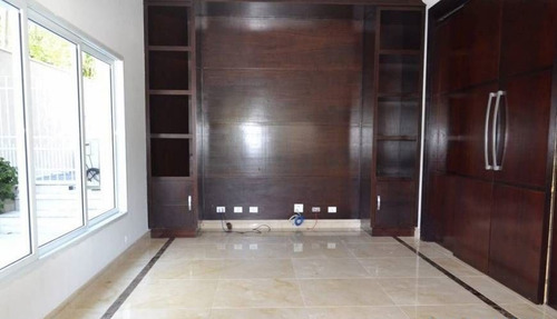 Tamboré 03 - Casa 720m² - 4 Dormitórios Sendo 4 Suítes, 4 Vagas, Living Com Lareira, Espaço Gourmet Com Churrasqueira - Cncd081