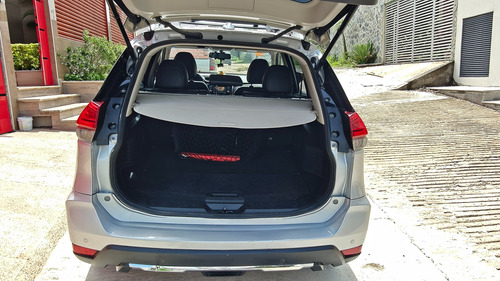 Nissan X-Trail 2.5 Exclusive 2 Row Cvt