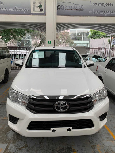 Imagen 2 de 7 de Toyota Hilux 2019 2.7 Cabina Doble Base Mt