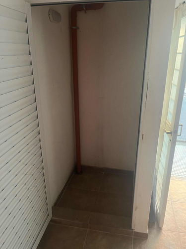 Alquilo Local Comercial En Zona Céntrica. Particular.