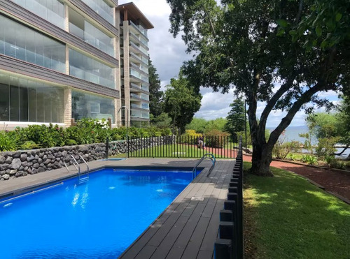 Hermoso Departamento En 1º Linea. En Exclusivo Condominio.