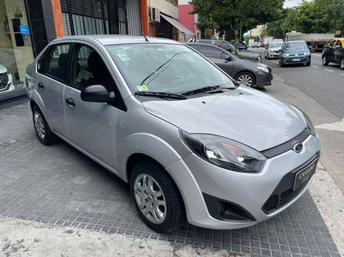 Ford Fiesta Max Ambiente Mp3 2010 Cassano Automobili
