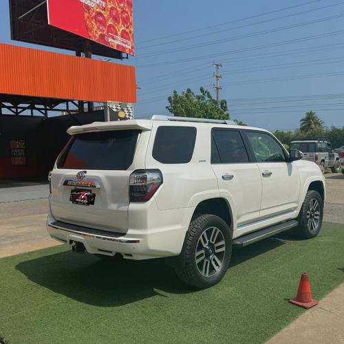 Toyota 4runner Limited 4x4
