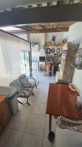 Casa Em Hípica Com 2 Dormitórios - Mi270671