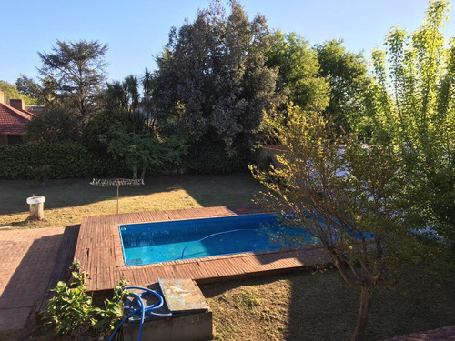 Imagen 15 de 30 de Casa En Venta En City Bell Calle 16 E/ 474 Y 476 Dacal Bienes Raices