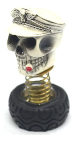 Imagen 2 de 2 de Figura De Calavera Bate Cabeza Blanca Adorno Carro Skpalace